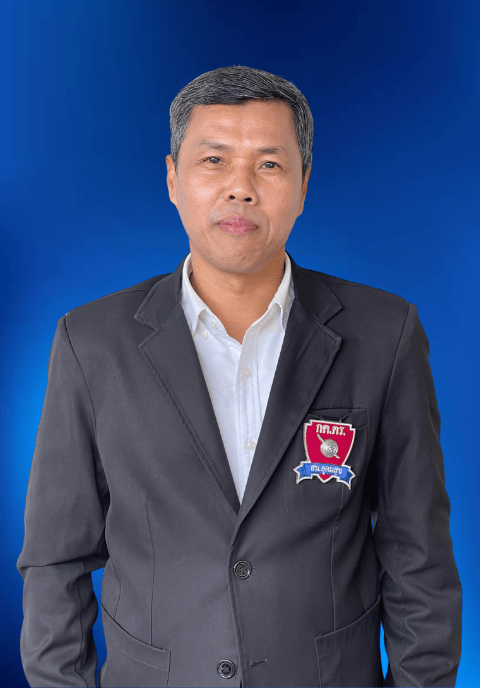 นายสนิท หอมจันทร์